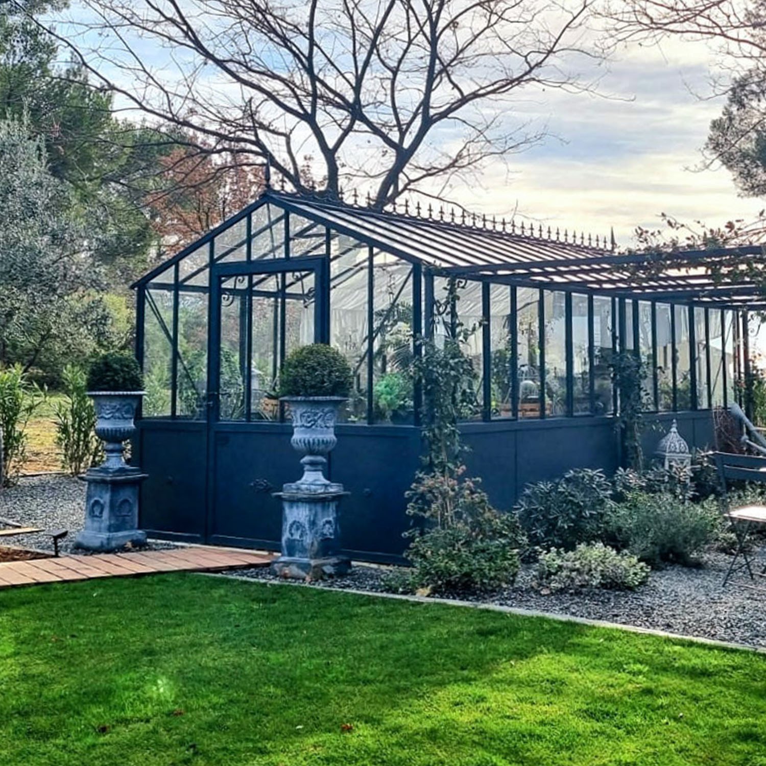 Invernadero clásico, de 2,75 m de ancho, sobre base de aluminio.